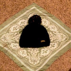 Black Puff Beanie.